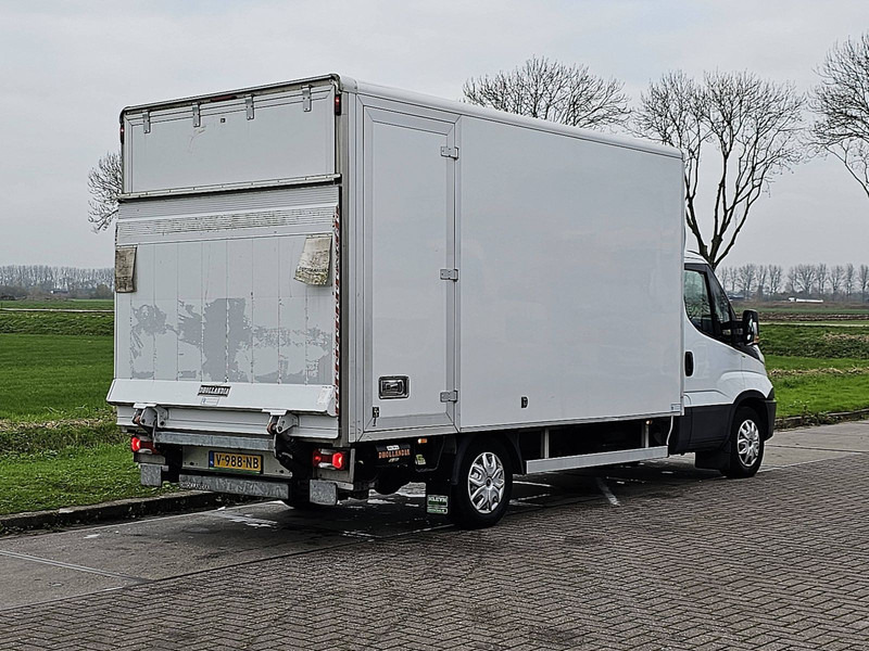 Iveco Daily 35S18 AC 3.0 LTR EURO6 - Fourgon grand volume: photos 3 Iveco Daily 35S18 AC 3.0 LTR EURO6 - Fourgon grand volume: photos 3