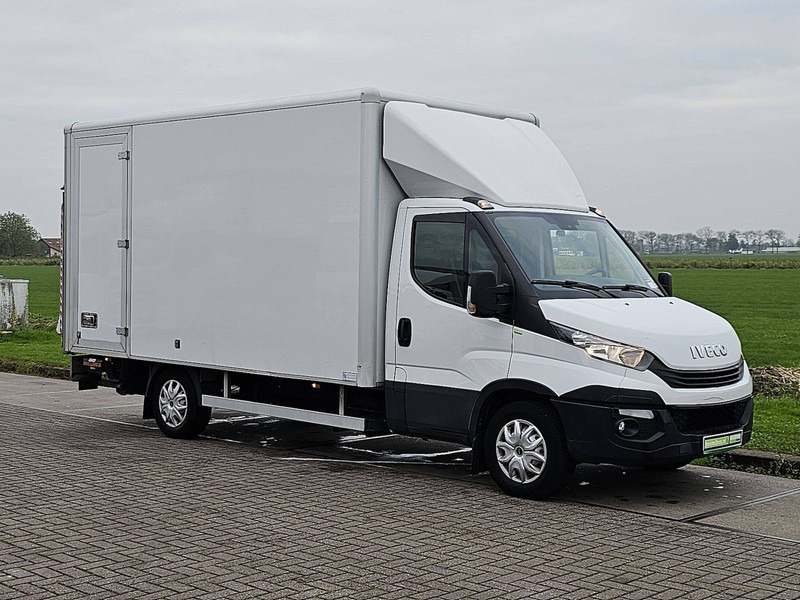 Iveco Daily 35S18 AC 3.0 LTR EURO6 - Fourgon grand volume: photos 4 Iveco Daily 35S18 AC 3.0 LTR EURO6 - Fourgon grand volume: photos 4