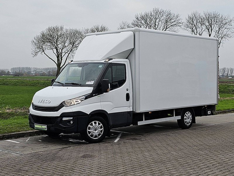 Iveco Daily 35S18 AC 3.0 LTR EURO6 - Fourgon grand volume: photos 2 Iveco Daily 35S18 AC 3.0 LTR EURO6 - Fourgon grand volume: photos 2