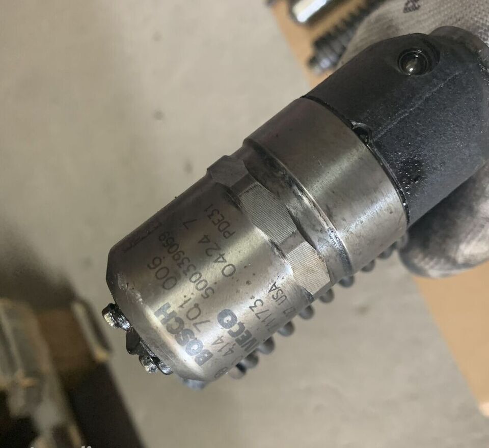 Bosch 0414701006 IVECO Stralis truck - Injecteur pour Camion: photos 2 Bosch 0414701006 IVECO Stralis truck - Injecteur pour Camion: photos 2
