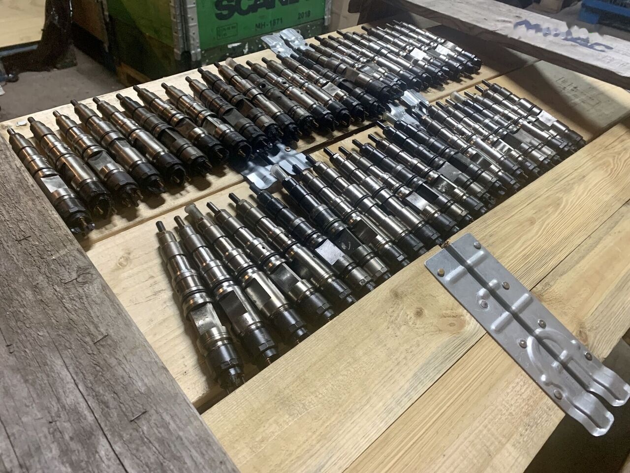 Bosch 0445120420 MAN TGX-S truck - Injecteur pour Camion: photos 2 Bosch 0445120420 MAN TGX-S truck - Injecteur pour Camion: photos 2