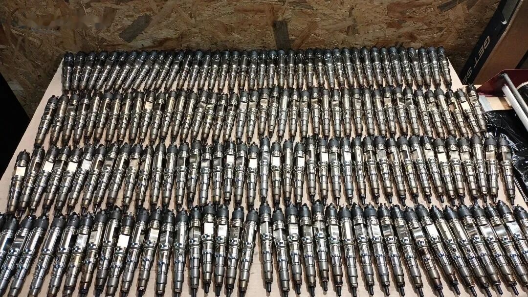 Bosch 0445124056 MAN truck - Injecteur pour Camion: photos 1 Bosch 0445124056 MAN truck - Injecteur pour Camion: photos 1