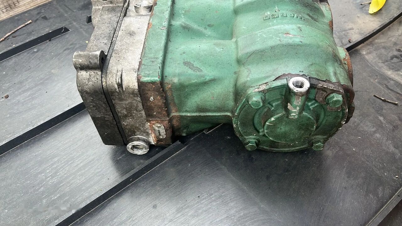 Kompresor Sprężarka Powietrza Volvo WABCO 4127040080 Volvo - Compresseur pour Camion: photos 2 Kompresor Sprężarka Powietrza Volvo WABCO 4127040080 Volvo - Compresseur pour Camion: photos 2