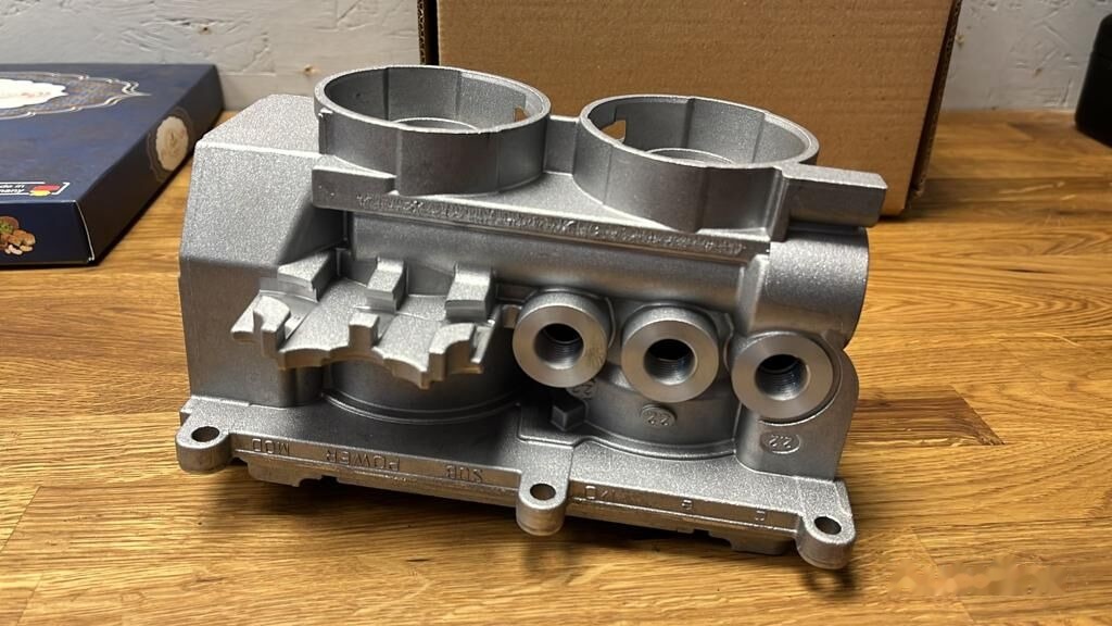 Korpus zaworu Tebs E Premium / standard 4801020330 / 4801020600 Schmitz Cargobull - Valve de frein pour Remorque: photos 1 Korpus zaworu Tebs E Premium / standard 4801020330 / 4801020600 Schmitz Cargobull - Valve de frein pour Remorque: photos 1