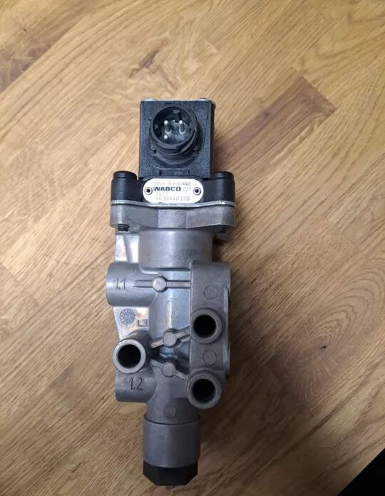 WABCO 4630840310 WABCO truck - Valve de frein pour Camion: photos 2 WABCO 4630840310 WABCO truck - Valve de frein pour Camion: photos 2
