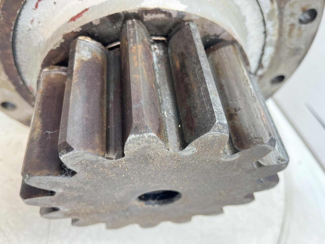 Moteur de rotation pour Grue mobile FAUN ATF 50-3 slewing gear: photos 7 Moteur de rotation pour Grue mobile FAUN ATF 50-3 slewing gear: photos 7