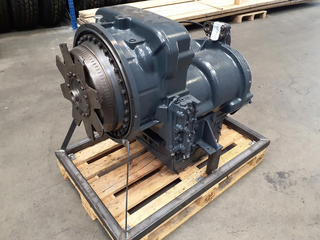 FAUN RTF 50-3 Clark gearbox - Boîte de vitesse pour Grue mobile: photos 2 FAUN RTF 50-3 Clark gearbox - Boîte de vitesse pour Grue mobile: photos 2