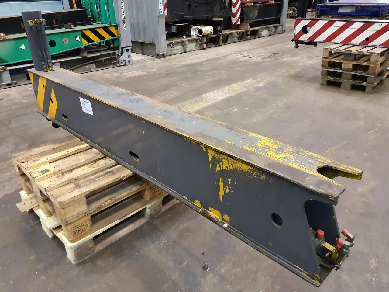 FAUN RTF 50-3 outrigger beam front complete - Suspension pour Grue: photos 4 FAUN RTF 50-3 outrigger beam front complete - Suspension pour Grue: photos 4