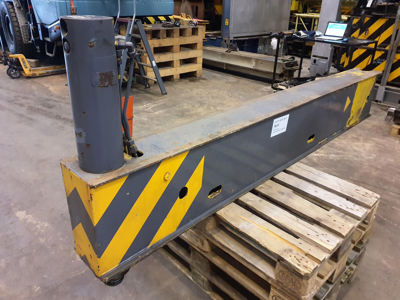 FAUN RTF 50-3 outrigger beam front complete - Suspension pour Grue mobile: photos 2 FAUN RTF 50-3 outrigger beam front complete - Suspension pour Grue mobile: photos 2