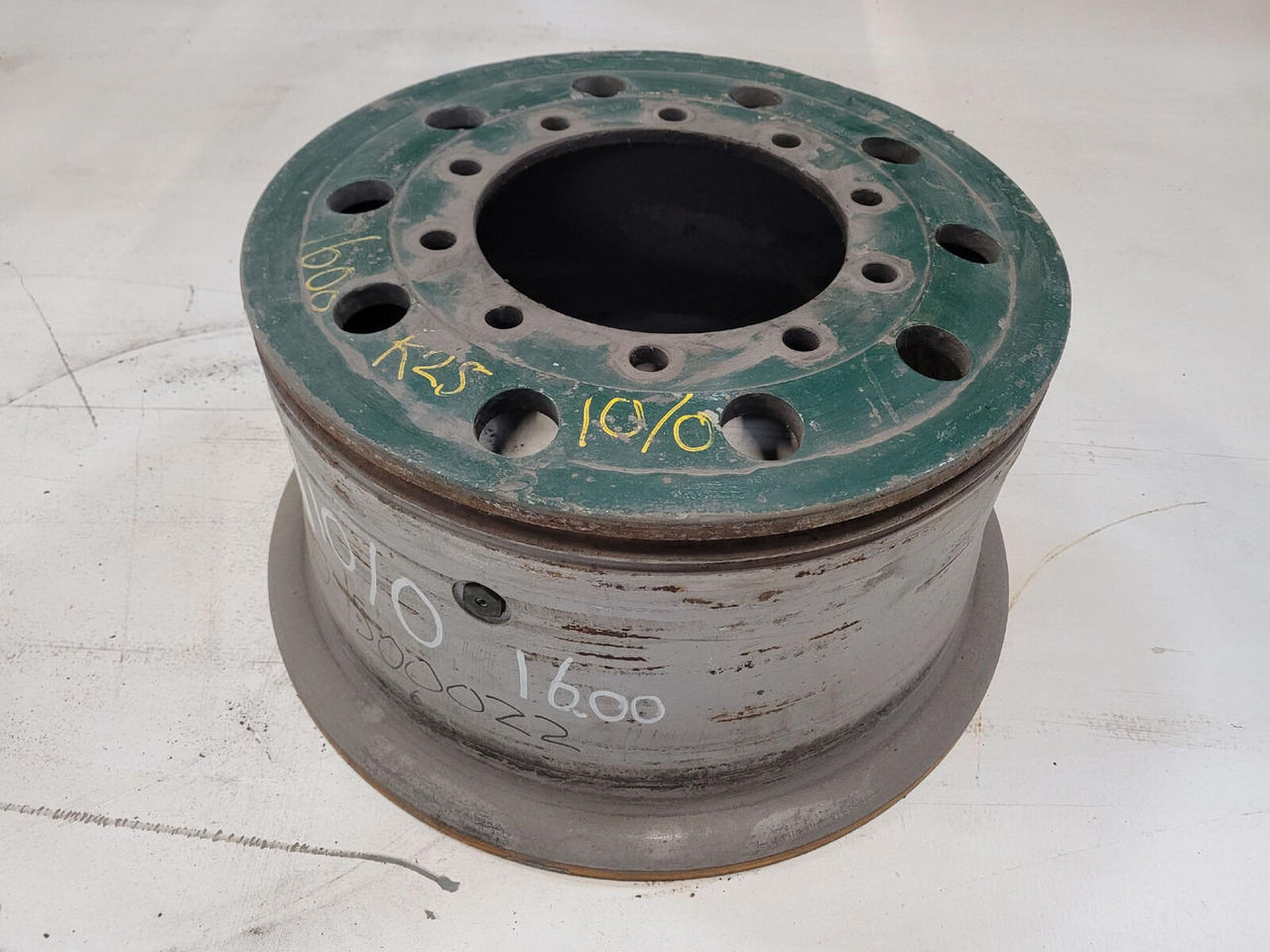 FAUN Rim 445/95R25 10 0 3p - Jante pour Grue: photos 1 FAUN Rim 445/95R25 10 0 3p - Jante pour Grue: photos 1