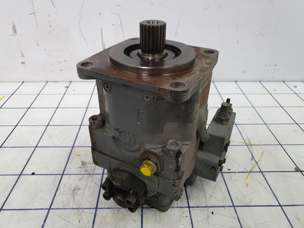 Grove GMK 2035 VARIABLE DISPLACEMENT PUMP - Pompe hydraulique pour Grue mobile: photos 2 Grove GMK 2035 VARIABLE DISPLACEMENT PUMP - Pompe hydraulique pour Grue mobile: photos 2