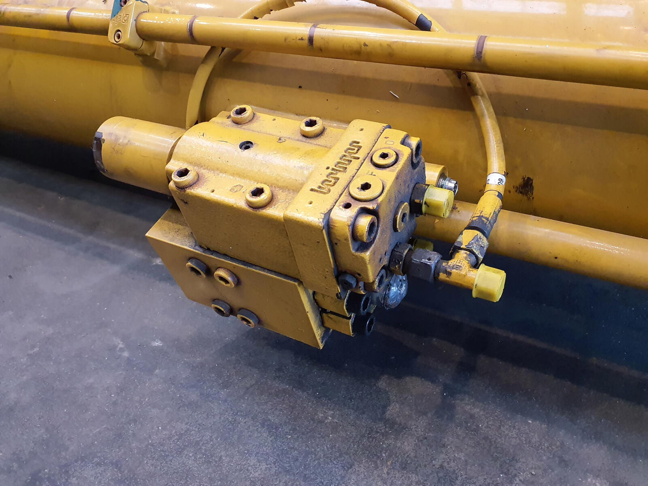 Grove GMK 3050 boom cylinder - Vérin hydraulique pour Grue mobile: photos 5 Grove GMK 3050 boom cylinder - Vérin hydraulique pour Grue mobile: photos 5