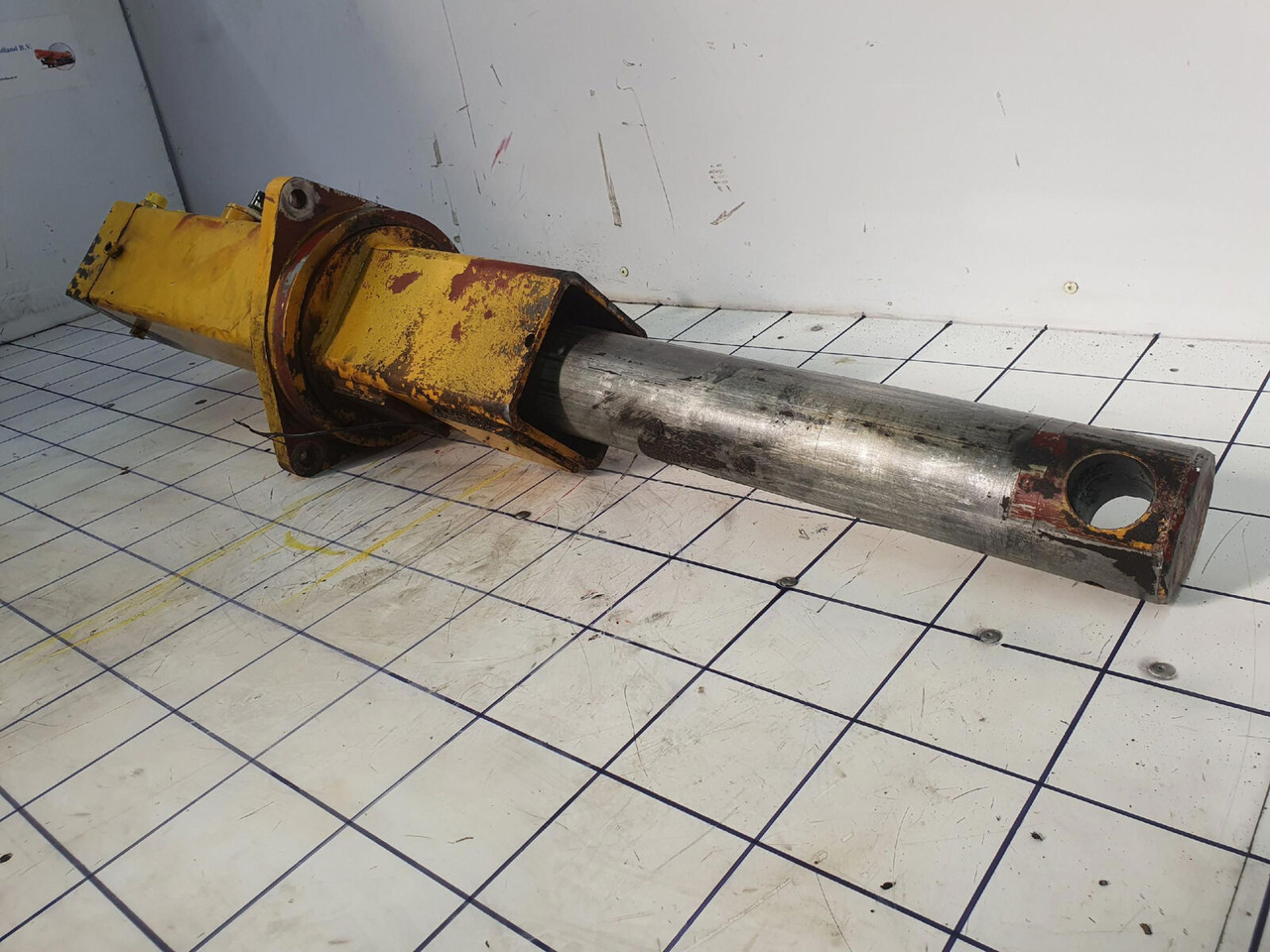 Grove Grove GMK 3050 counterweight cylinder - Vérin hydraulique pour Grue mobile: photos 3 Grove Grove GMK 3050 counterweight cylinder - Vérin hydraulique pour Grue mobile: photos 3
