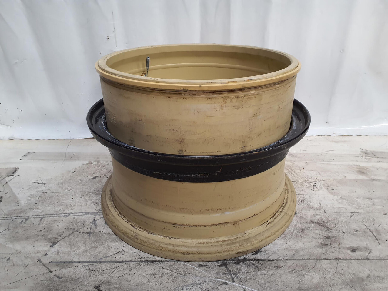 Grove Rim 525/80R25 12 20.5 3p - Jante pour Grue: photos 3 Grove Rim 525/80R25 12 20.5 3p - Jante pour Grue: photos 3