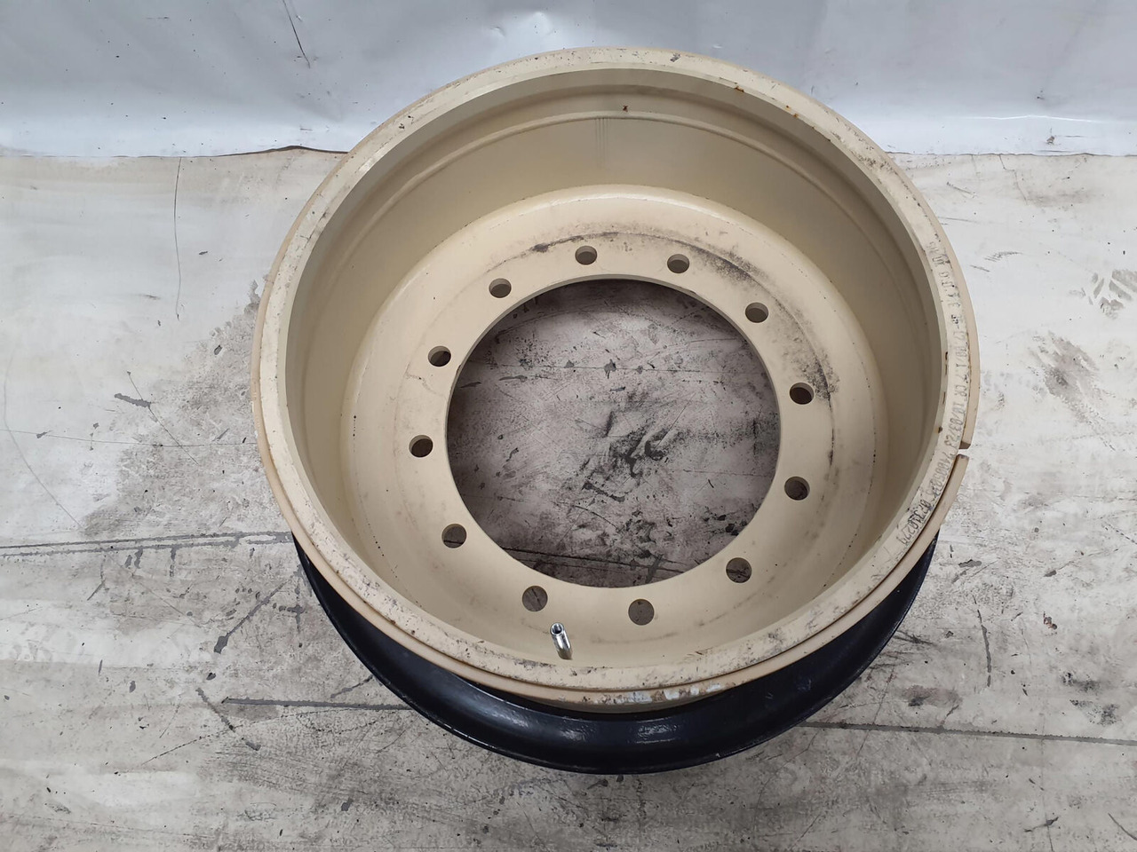 Grove Rim 525/80R25 12 20.5 3p - Jante pour Grue: photos 2 Grove Rim 525/80R25 12 20.5 3p - Jante pour Grue: photos 2
