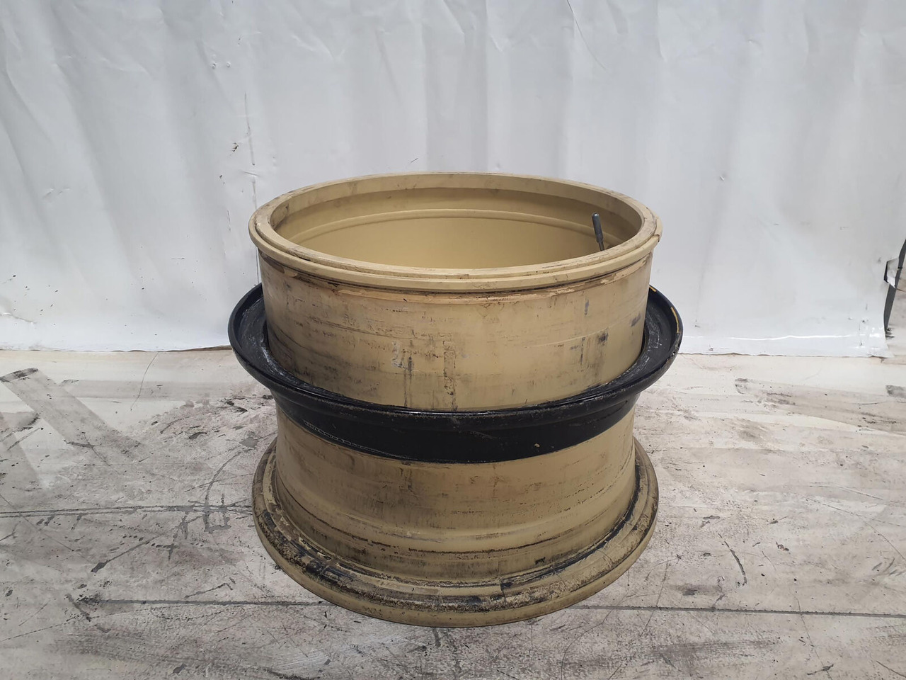 Grove Rim 525/80R25 12 20.5 3p - Jante pour Grue: photos 3 Grove Rim 525/80R25 12 20.5 3p - Jante pour Grue: photos 3