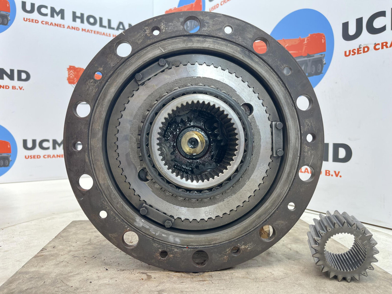 Kessler planetary gear 21-21-63-40-4pl-H140-46 - Moteur de translation pour Grue: photos 5 Kessler planetary gear 21-21-63-40-4pl-H140-46 - Moteur de translation pour Grue: photos 5