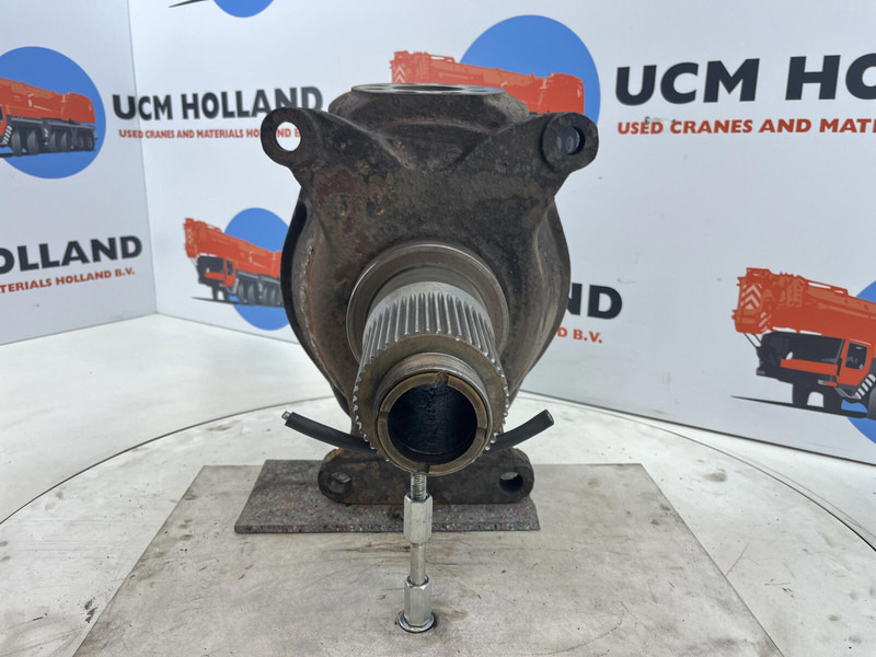 Krupp 70 GMT Steering knuckle axle 2 - Fusée d'essieu pour Grue: photos 2 Krupp 70 GMT Steering knuckle axle 2 - Fusée d'essieu pour Grue: photos 2