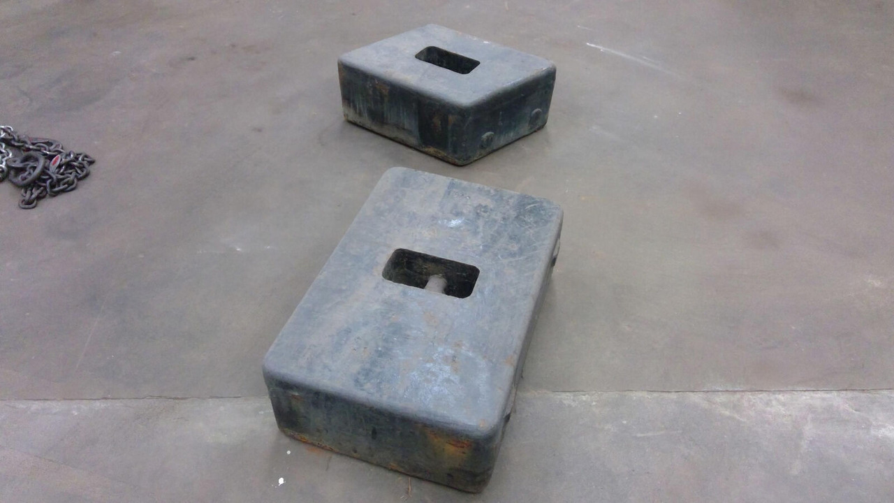 Krupp 70 GMT counterweight - Contrepoids pour Grue mobile: photos 4 Krupp 70 GMT counterweight - Contrepoids pour Grue mobile: photos 4