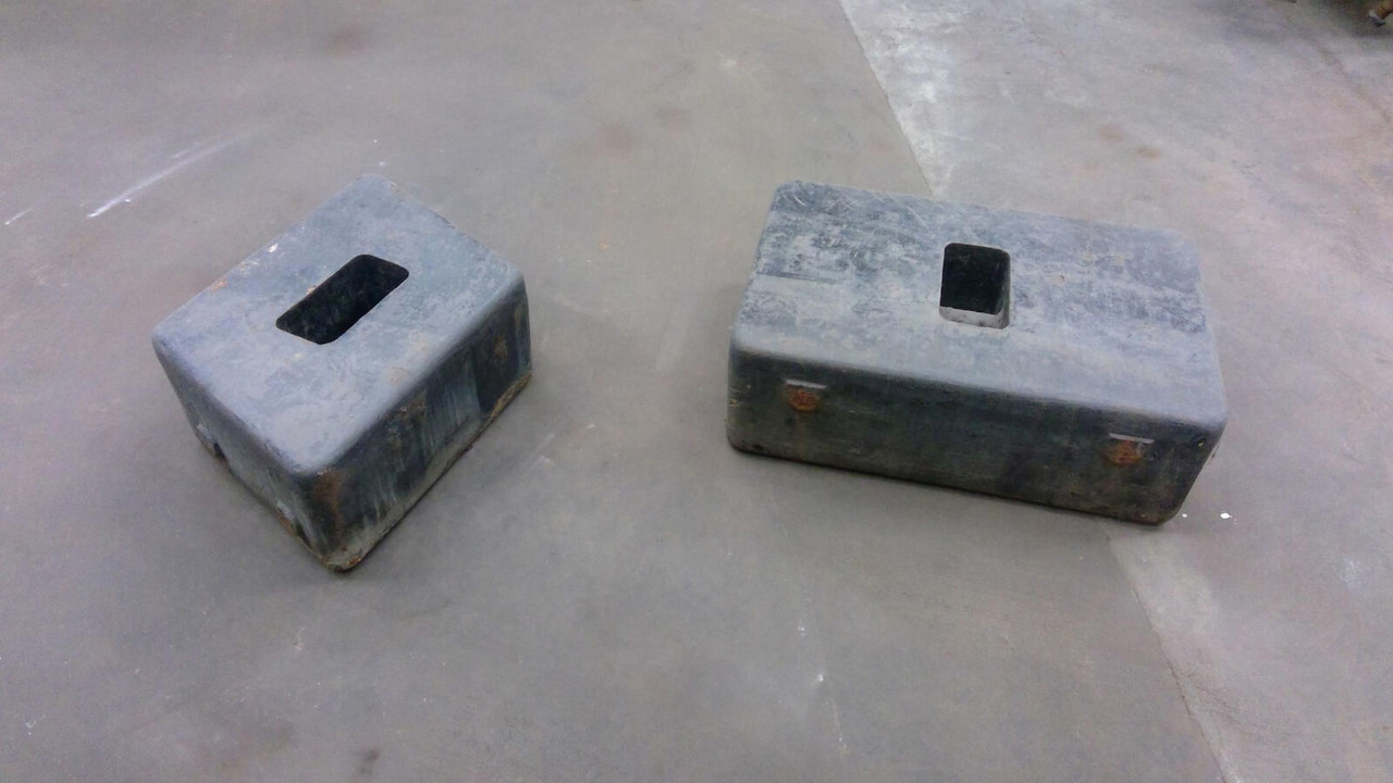 Krupp 70 GMT counterweight - Contrepoids pour Grue mobile: photos 1 Krupp 70 GMT counterweight - Contrepoids pour Grue mobile: photos 1