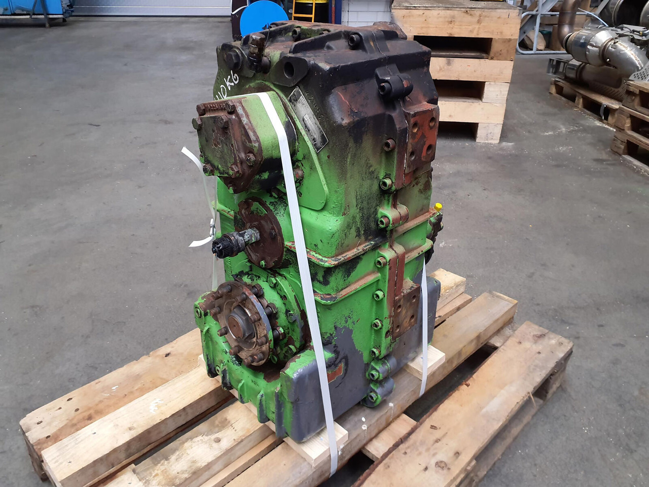 Krupp KMK 4070 Dropbox - Transmission pour Grue mobile: photos 1 Krupp KMK 4070 Dropbox - Transmission pour Grue mobile: photos 1