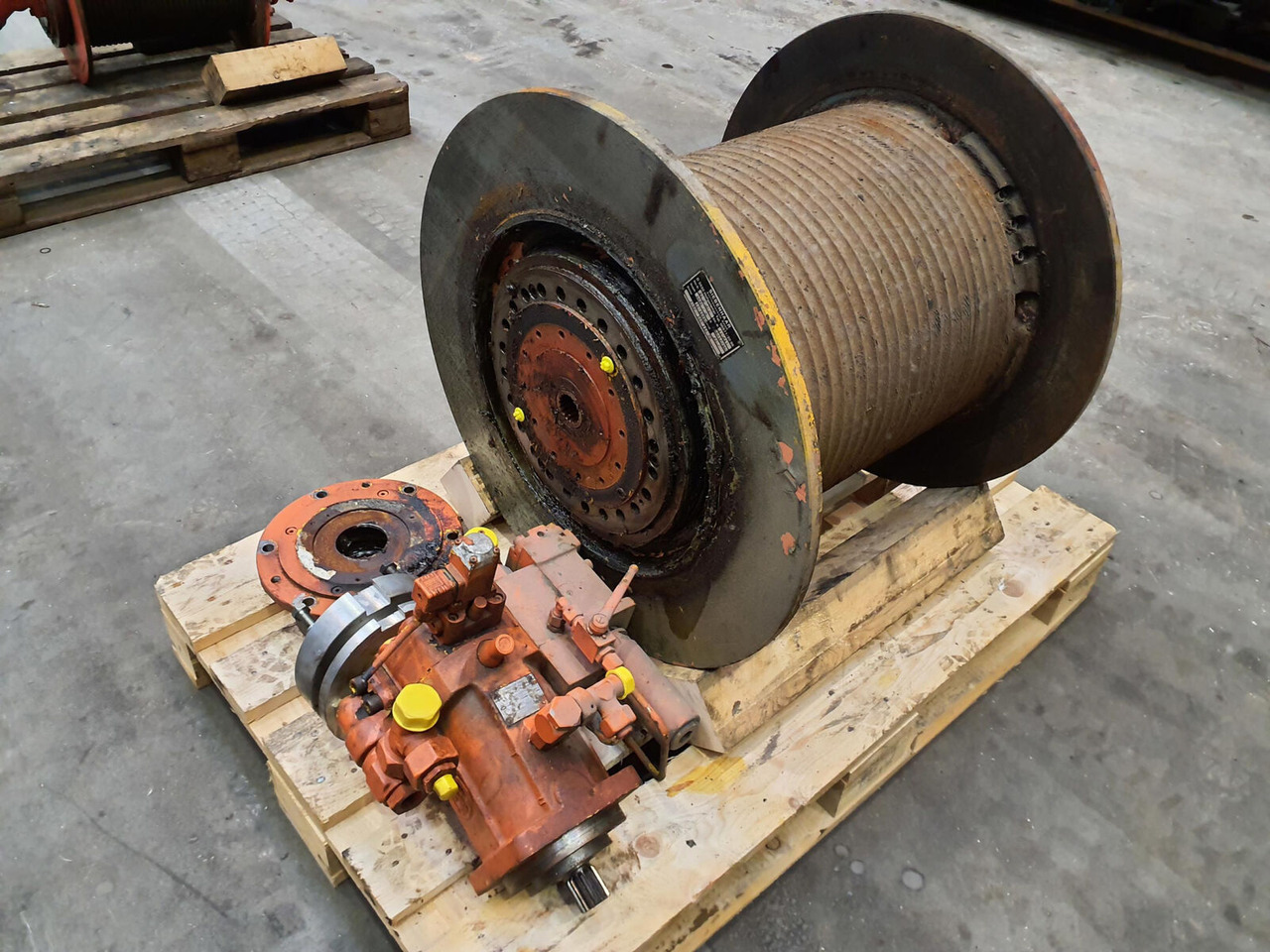 Krupp KMK 4070 complete winch - Treuil pour Grue mobile: photos 2 Krupp KMK 4070 complete winch - Treuil pour Grue mobile: photos 2