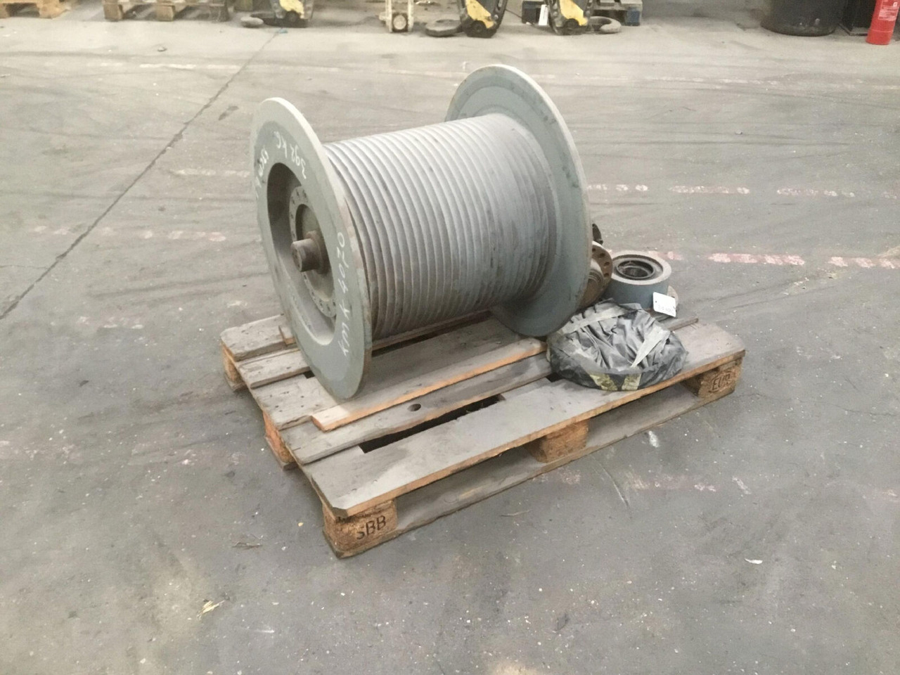 Krupp KMK 4070 winch - Treuil pour Grue mobile: photos 3 Krupp KMK 4070 winch - Treuil pour Grue mobile: photos 3
