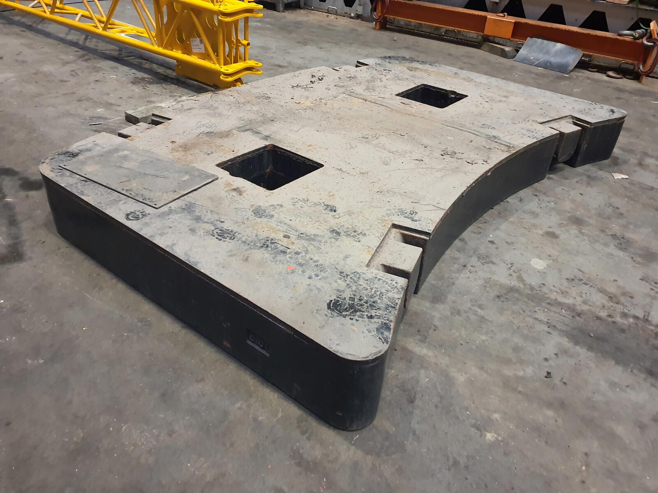 Krupp KMK 5160 counterweight 9,5t - Contrepoids pour Grue mobile: photos 2 Krupp KMK 5160 counterweight 9,5t - Contrepoids pour Grue mobile: photos 2