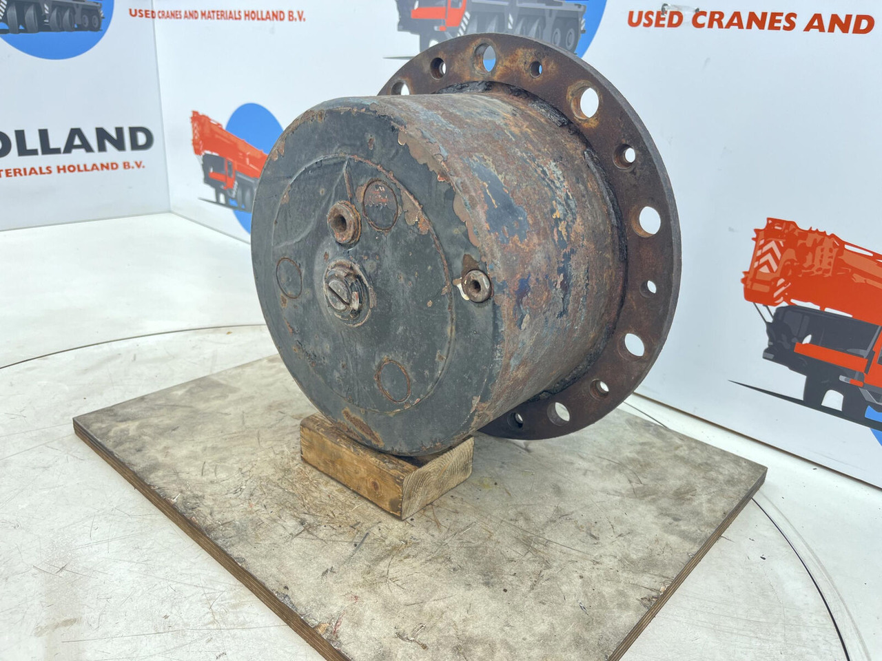 Liebherr LTM 1030 planetary gear 21-21-63-38-3pl-H170-46 - Moteur de translation pour Grue mobile: photos 2 Liebherr LTM 1030 planetary gear 21-21-63-38-3pl-H170-46 - Moteur de translation pour Grue mobile: photos 2