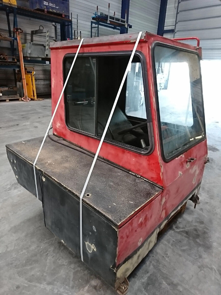 Liebherr LTM 1035 lower cabin - Cabine pour Grue mobile: photos 1 Liebherr LTM 1035 lower cabin - Cabine pour Grue mobile: photos 1