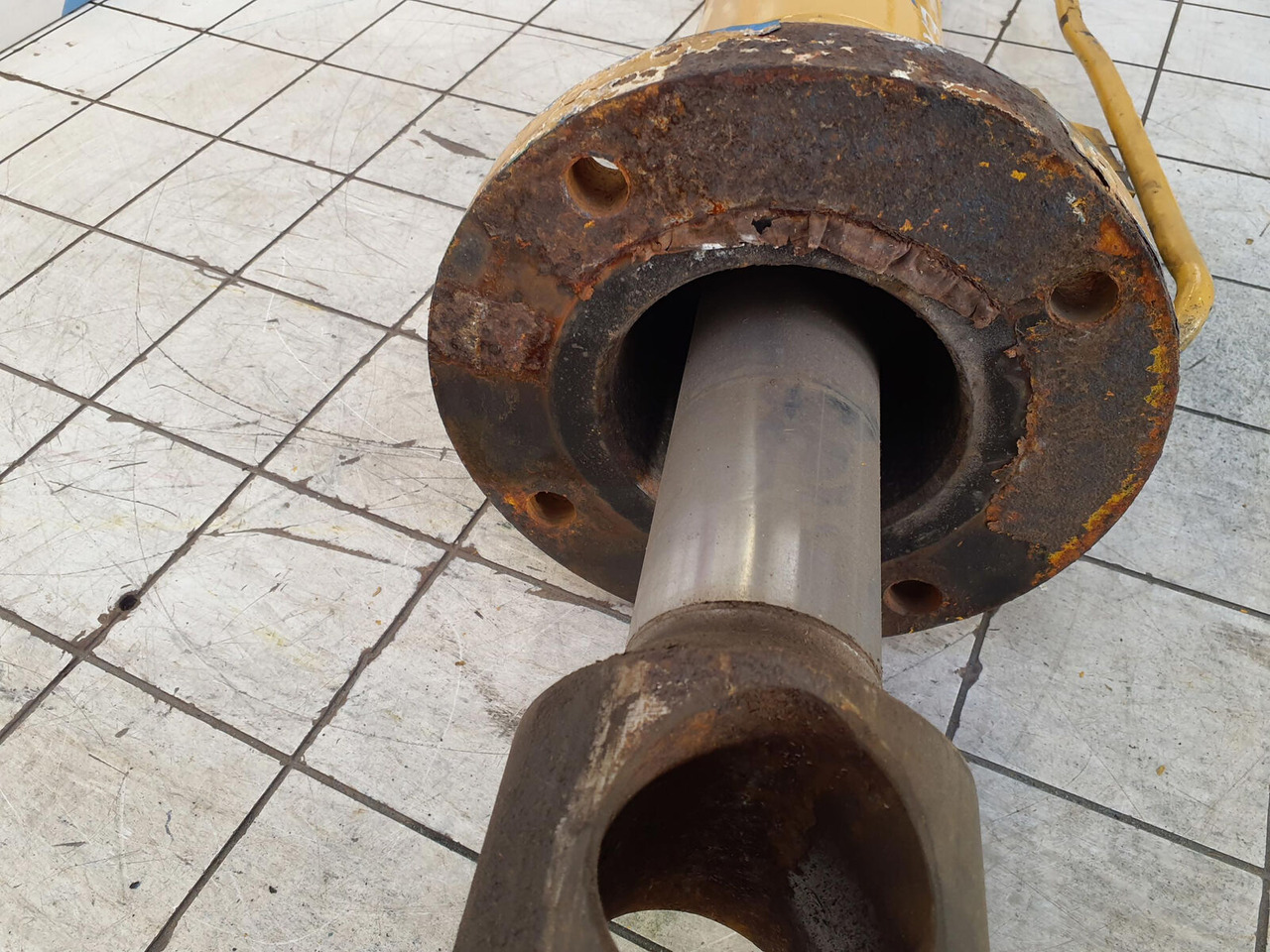 Liebherr LTM 1060/1070 counterweight cylinder - Vérin hydraulique pour Grue mobile: photos 5 Liebherr LTM 1060/1070 counterweight cylinder - Vérin hydraulique pour Grue mobile: photos 5