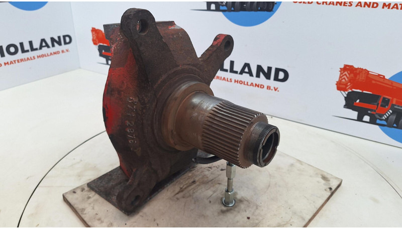 Liebherr LTM 1060 Steering knuckle axle 1 - Fusée d'essieu pour Grue: photos 3 Liebherr LTM 1060 Steering knuckle axle 1 - Fusée d'essieu pour Grue: photos 3