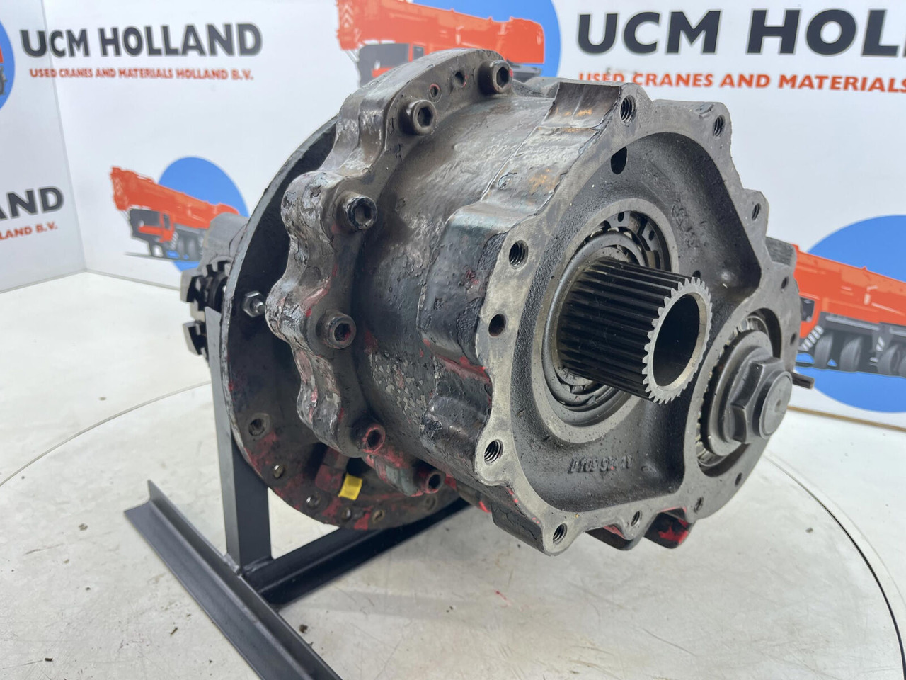 Liebherr LTM 1160 drive through differential 13x35 axle 5 - Différentiel pour Grue mobile: photos 4 Liebherr LTM 1160 drive through differential 13x35 axle 5 - Différentiel pour Grue mobile: photos 4