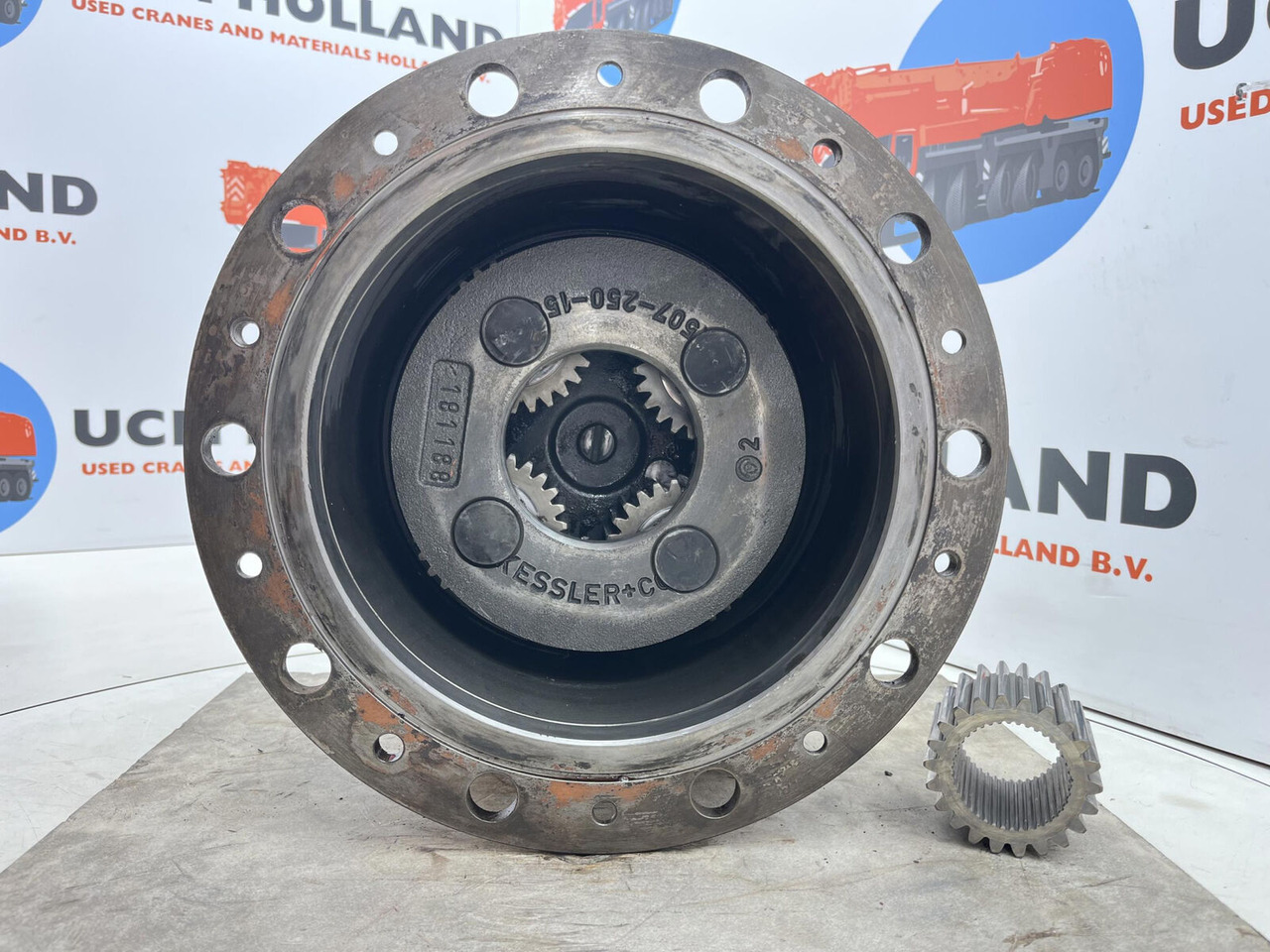Liebherr LTM 1160 planetary gear 22-25-74-40-4pl-H185-46 - Moteur de translation pour Grue mobile: photos 4 Liebherr LTM 1160 planetary gear 22-25-74-40-4pl-H185-46 - Moteur de translation pour Grue mobile: photos 4