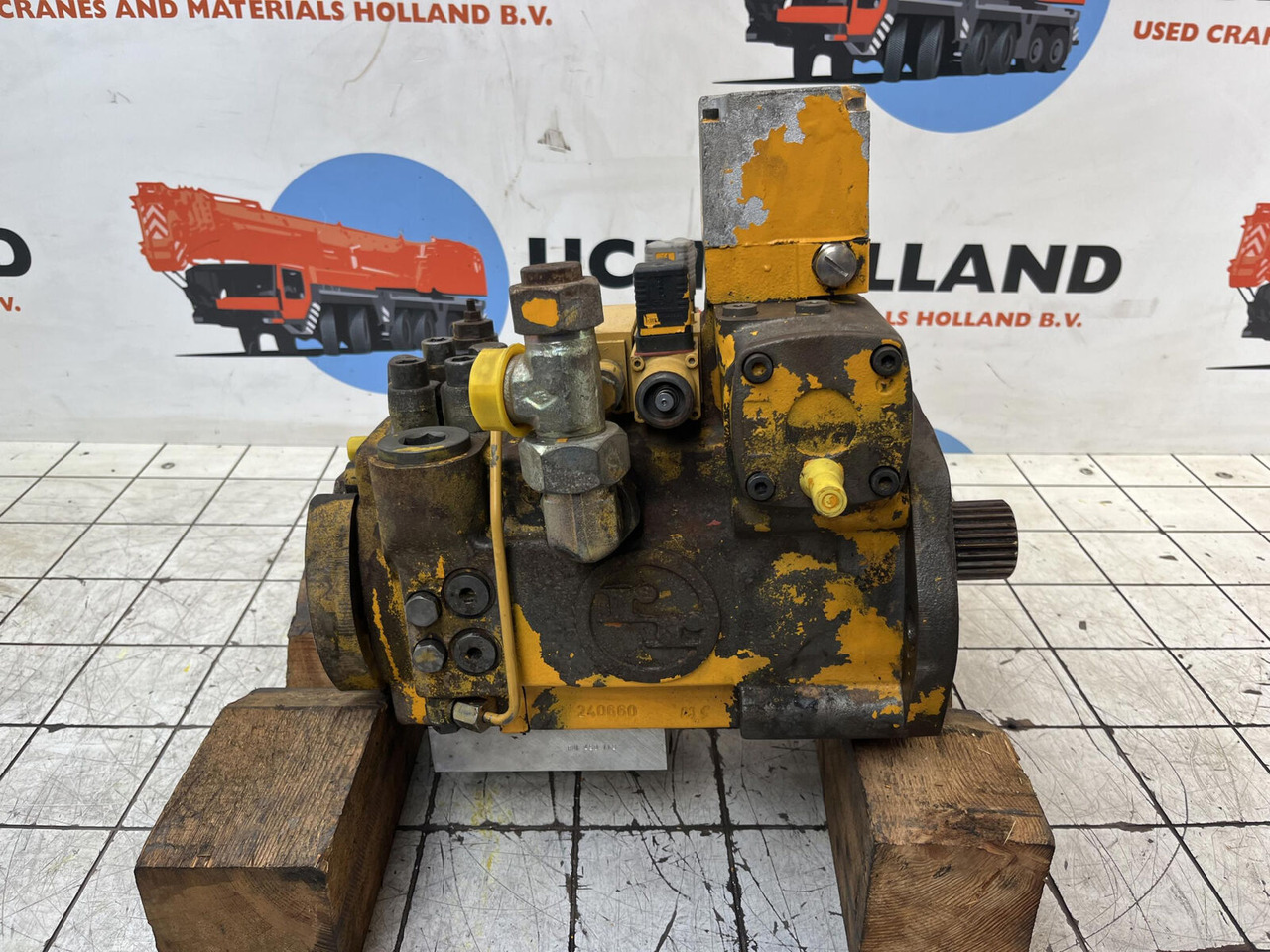 Liebherr LTM 1200 variable pump - Pompe hydraulique pour Grue mobile: photos 1 Liebherr LTM 1200 variable pump - Pompe hydraulique pour Grue mobile: photos 1