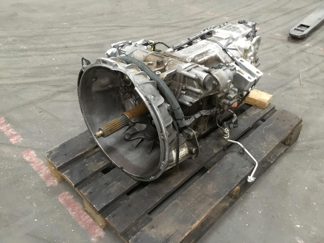 Mercedes-Benz GMK 4100, 4100-L, 5095, 5110-1, 5130 -2 gearbox G240-16 - Boîte de vitesse pour Grue mobile: photos 3 Mercedes-Benz GMK 4100, 4100-L, 5095, 5110-1, 5130 -2 gearbox G240-16 - Boîte de vitesse pour Grue mobile: photos 3