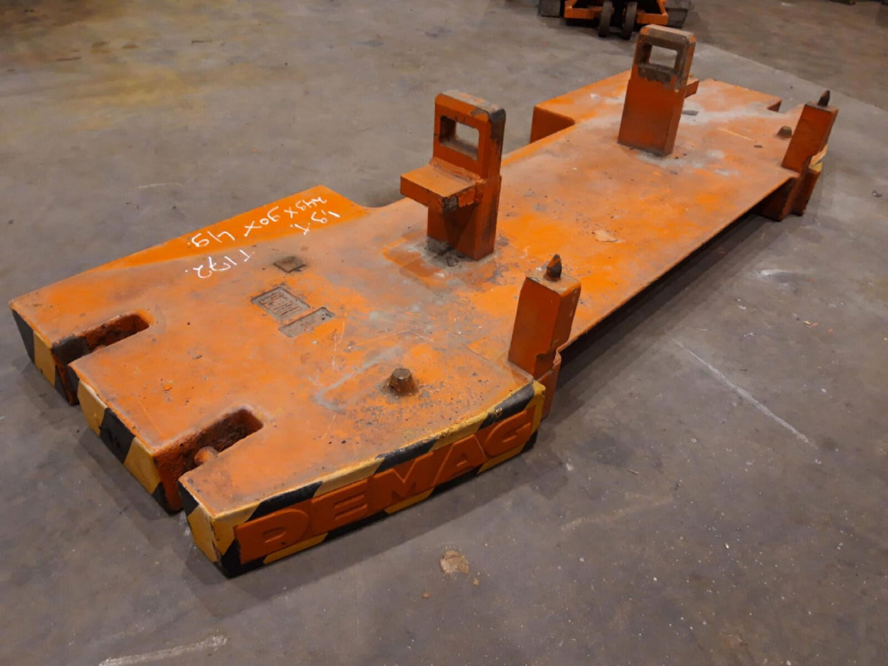 Terex AC 155 counterweight 1,9 ton - Contrepoids pour Grue mobile: photos 2 Terex AC 155 counterweight 1,9 ton - Contrepoids pour Grue mobile: photos 2
