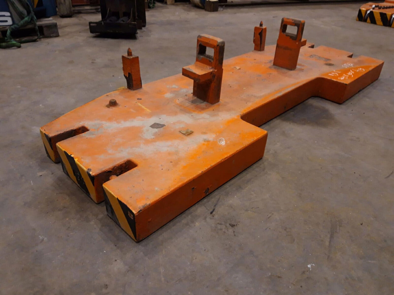 Terex AC 155 counterweight 1,9 ton - Contrepoids pour Grue mobile: photos 3 Terex AC 155 counterweight 1,9 ton - Contrepoids pour Grue mobile: photos 3