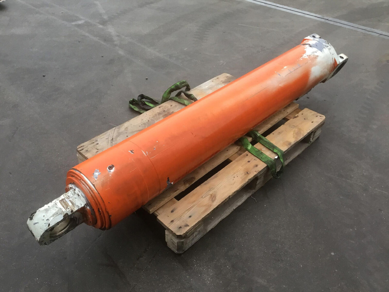 Terex AC 75 boom lift cylinder - Vérin hydraulique pour Grue mobile: photos 1 Terex AC 75 boom lift cylinder - Vérin hydraulique pour Grue mobile: photos 1