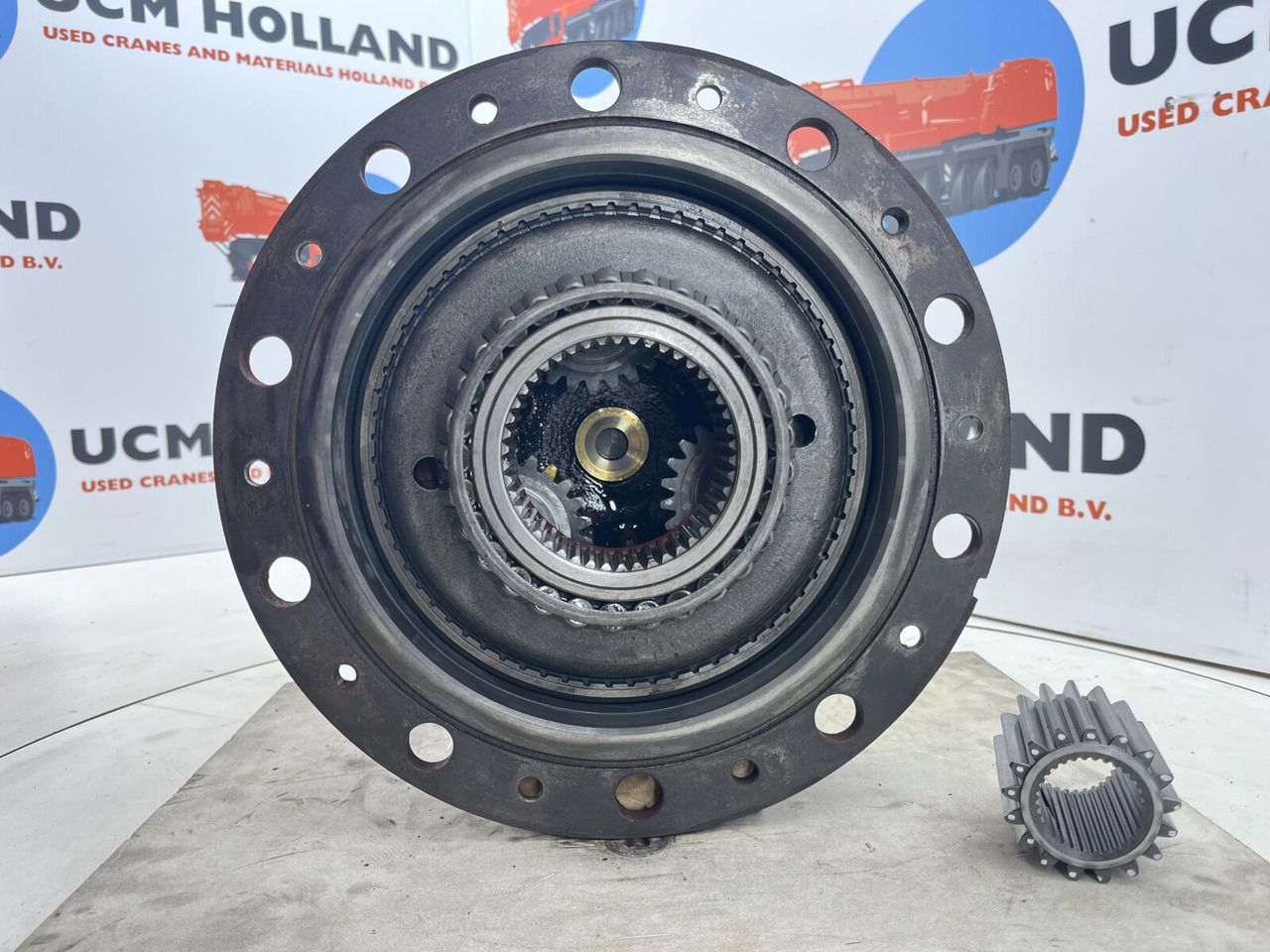 Terex/Demag AC 35 planetary gear 17-24-67-32-3pl-H135-46 - Moteur de translation pour Grue mobile: photos 4 Terex/Demag AC 35 planetary gear 17-24-67-32-3pl-H135-46 - Moteur de translation pour Grue mobile: photos 4