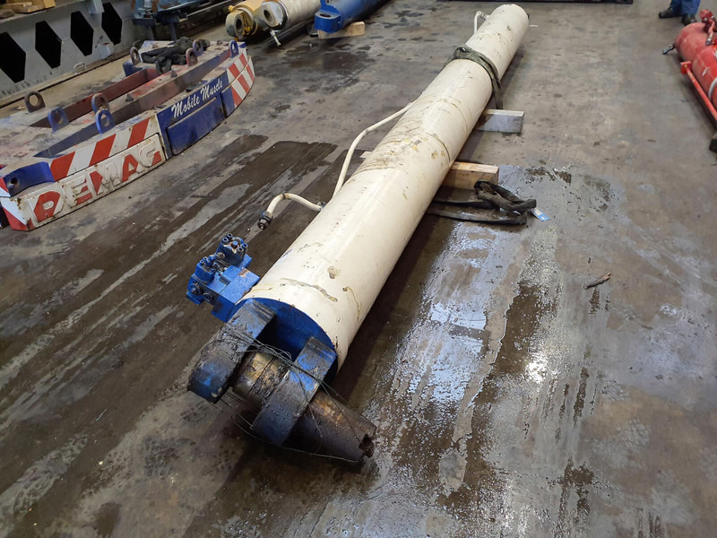 Terex HC 340 boom cylinder - Vérin hydraulique pour Grue: photos 5 Terex HC 340 boom cylinder - Vérin hydraulique pour Grue: photos 5
