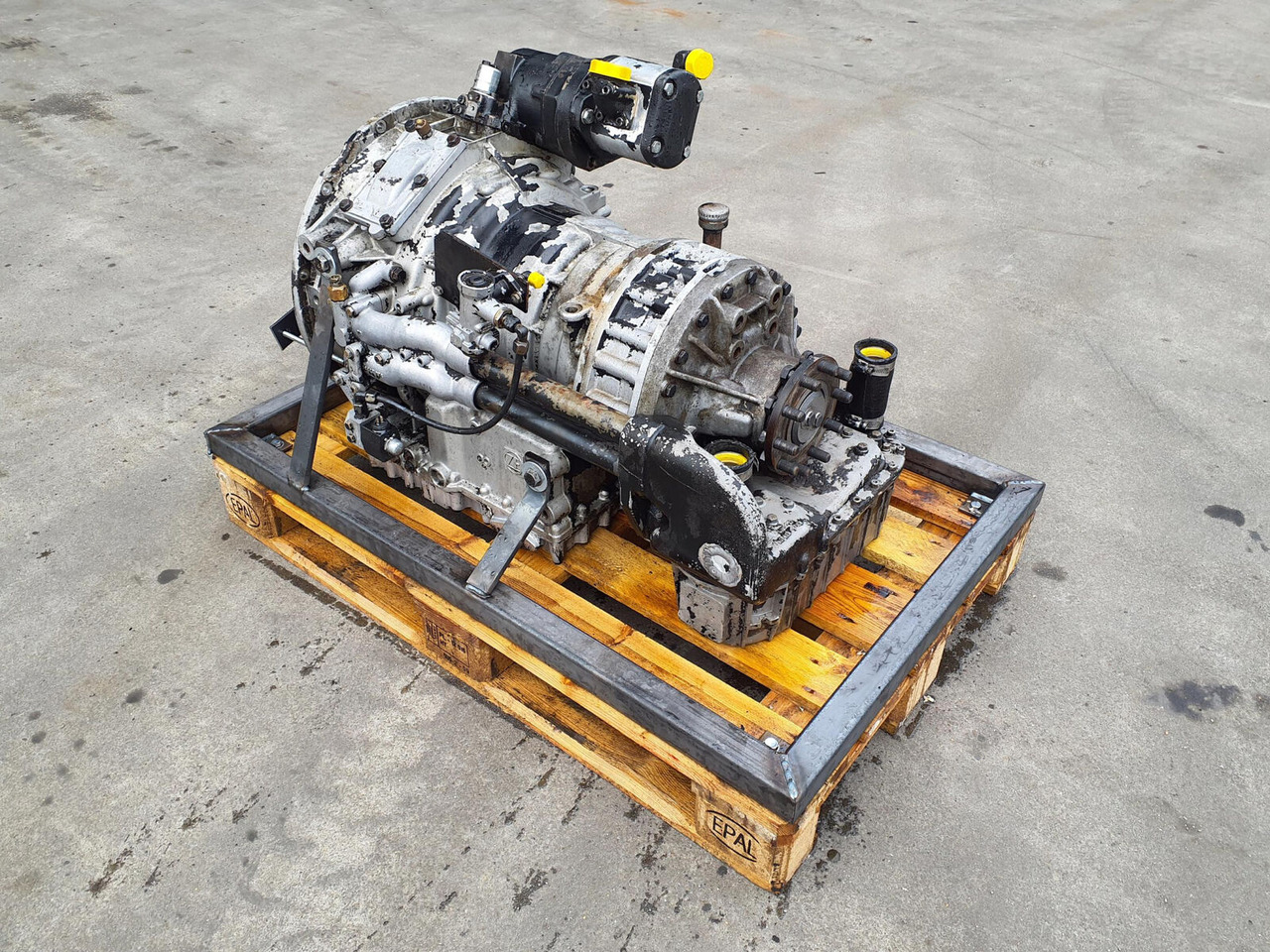 ZF LTM 1060 gearbox ZF 6HP-600 - Boîte de vitesse pour Grue mobile: photos 2 ZF LTM 1060 gearbox ZF 6HP-600 - Boîte de vitesse pour Grue mobile: photos 2