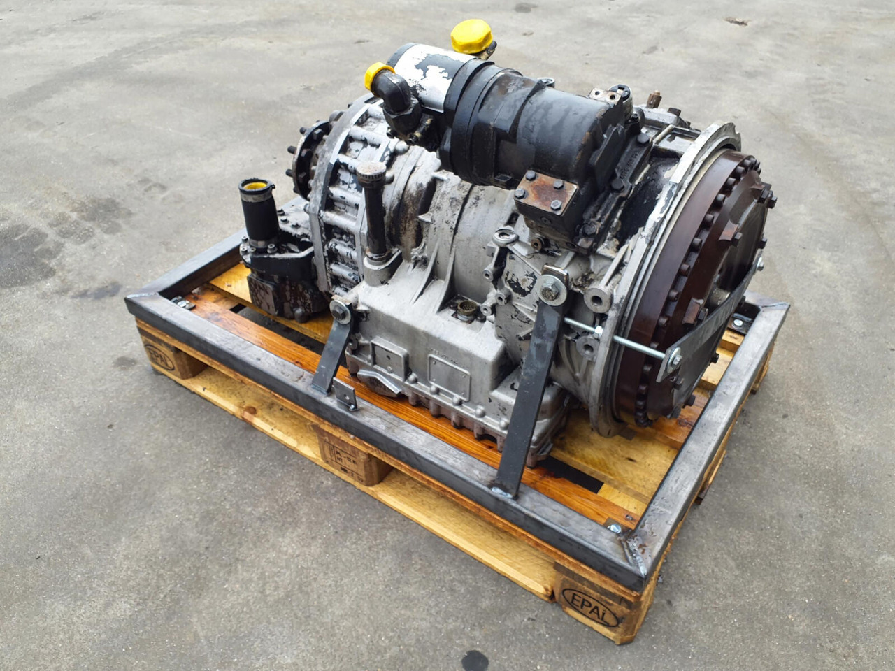 ZF LTM 1060 gearbox ZF 6HP-600 - Boîte de vitesse pour Grue mobile: photos 4 ZF LTM 1060 gearbox ZF 6HP-600 - Boîte de vitesse pour Grue mobile: photos 4