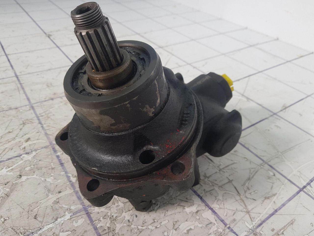 ZF steering pump - Pompe de support pour Grue: photos 3 ZF steering pump - Pompe de support pour Grue: photos 3