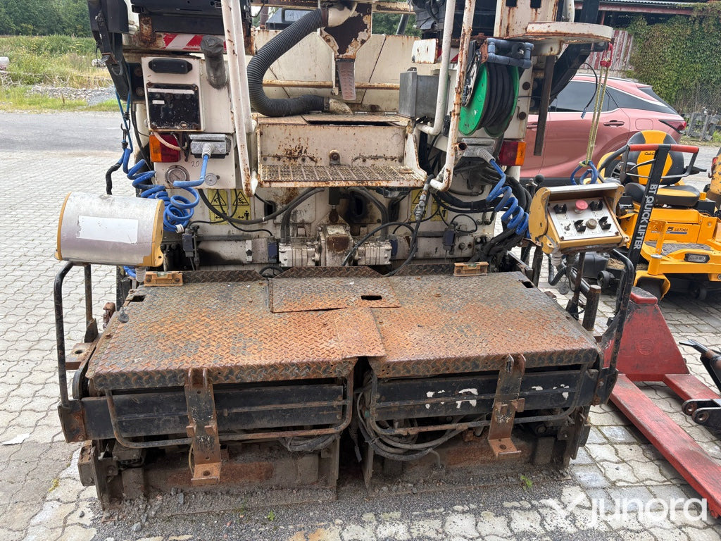 Asfaltsläggare Caterpillar BB730 - Finisseur: photos 4 Asfaltsläggare Caterpillar BB730 - Finisseur: photos 4