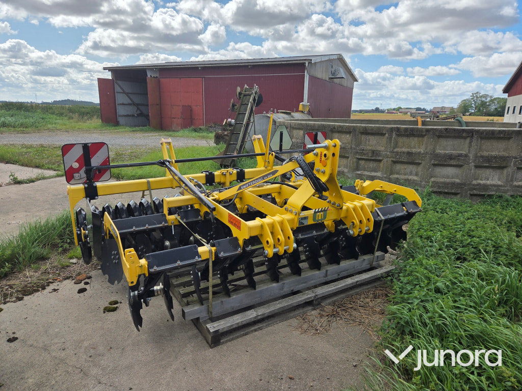 Bednar Swifterdisc XN 3500 - Cover crop: photos 1 Bednar Swifterdisc XN 3500 - Cover crop: photos 1
