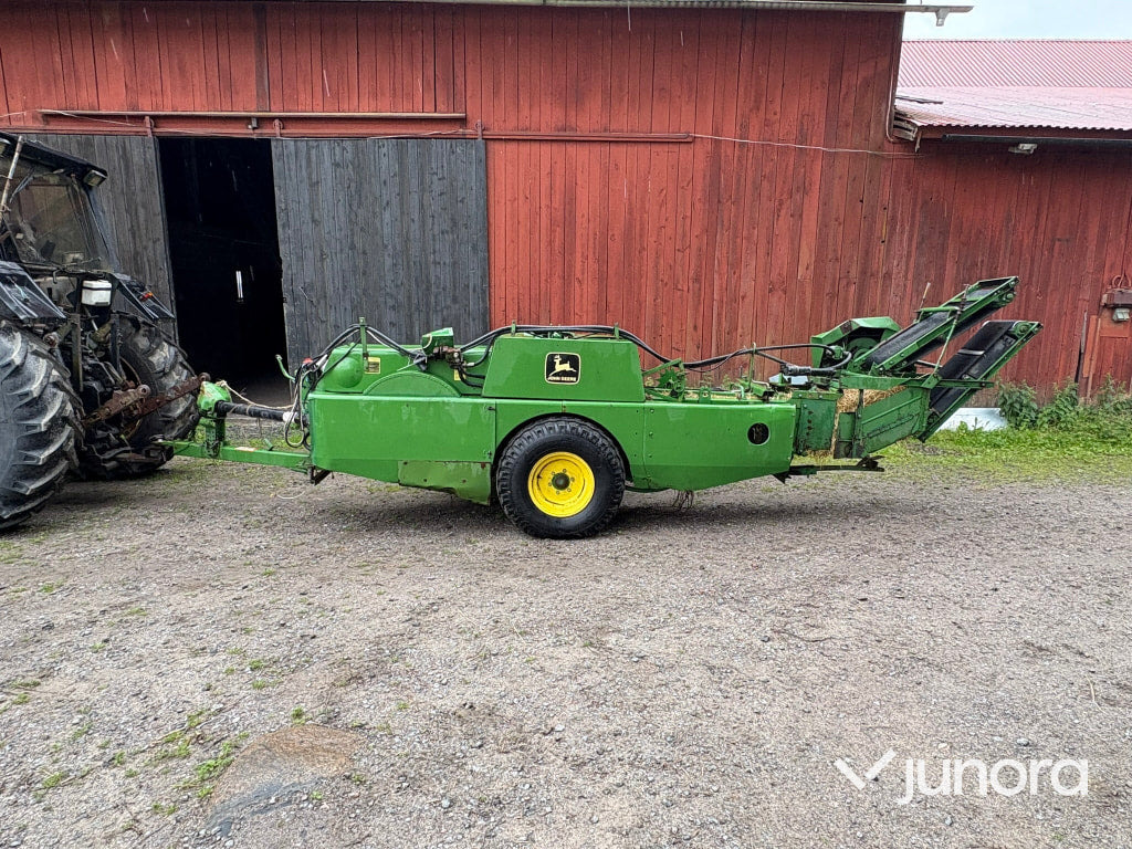Hårdpress småbalar John Deere 359 - Presse à balles cubiques: photos 2 Hårdpress småbalar John Deere 359 - Presse à balles cubiques: photos 2