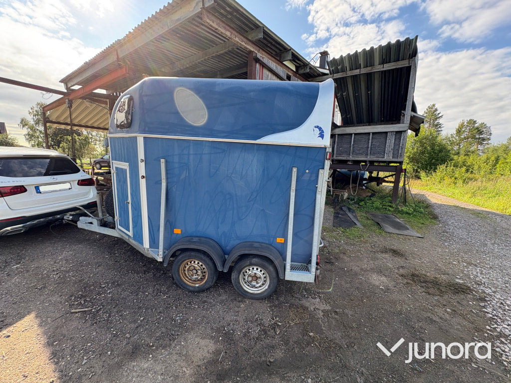 Hästtransport - Cheval Liberté - Van chevaux: photos 1 Hästtransport - Cheval Liberté - Van chevaux: photos 1