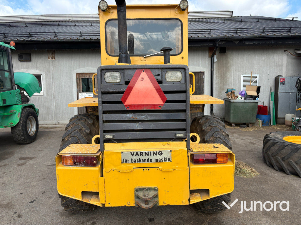 Hjullastare Volvo BM 4200 - Chargeuse sur pneus: photos 5 Hjullastare Volvo BM 4200 - Chargeuse sur pneus: photos 5