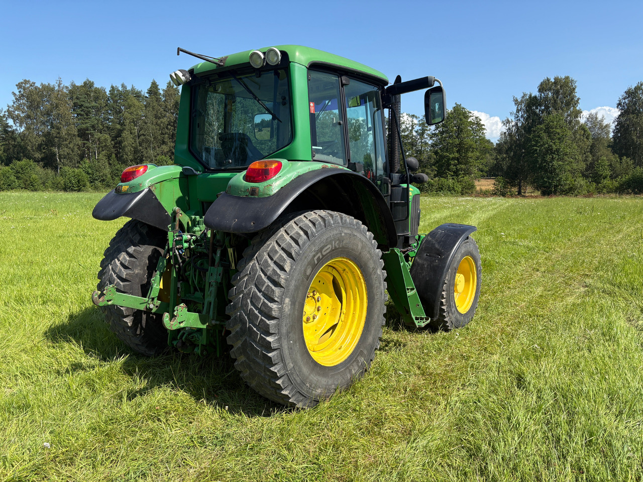 Tracteur agricole John Deere 6330: photos 8